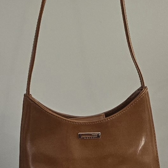 638 Guess Half Moon Small Clutch Caramel Handle Purse - Picture 4 of 7